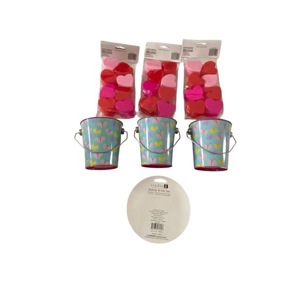 Lot Of 7 Valentines Day Supplies Heart Boxes Stamps Buckets School - Picture 2 of 12
